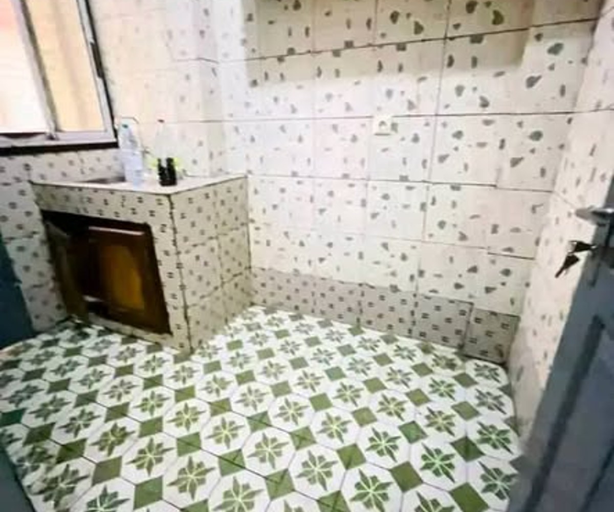 Chambre moderne spacieuse - Makepe, Douala
