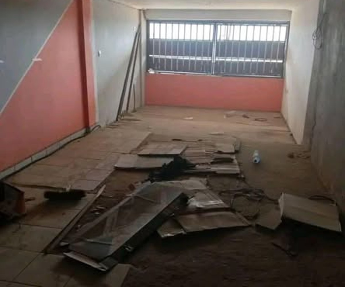 Espace commercial à Yassa