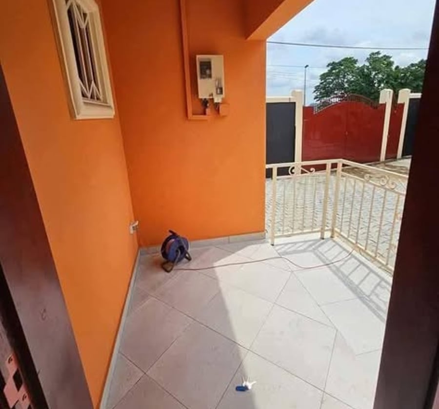 Studio bon standing – TSF, Douala