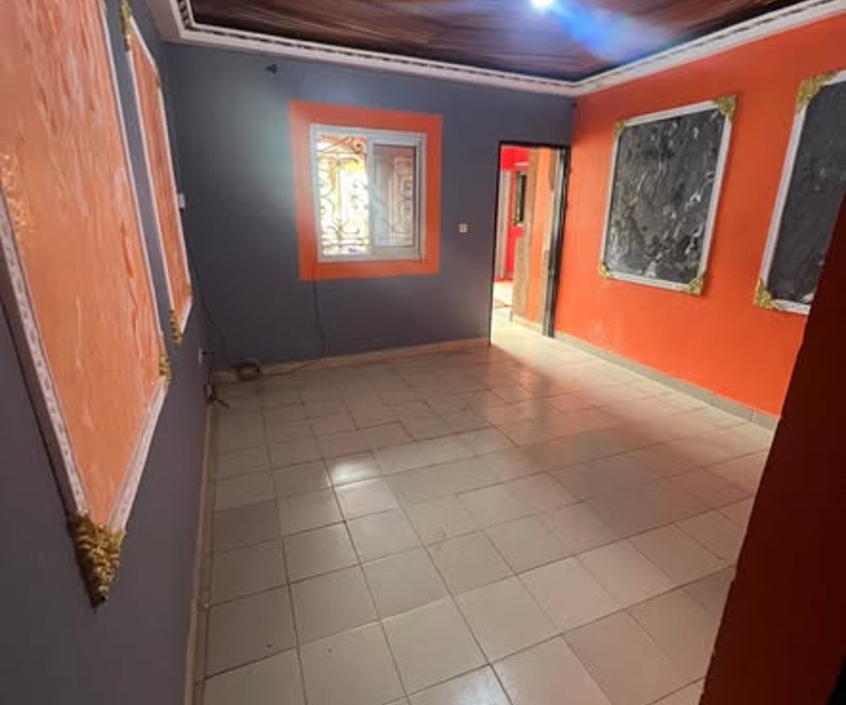 Studio moderne à louer – Damas, Yaoundé