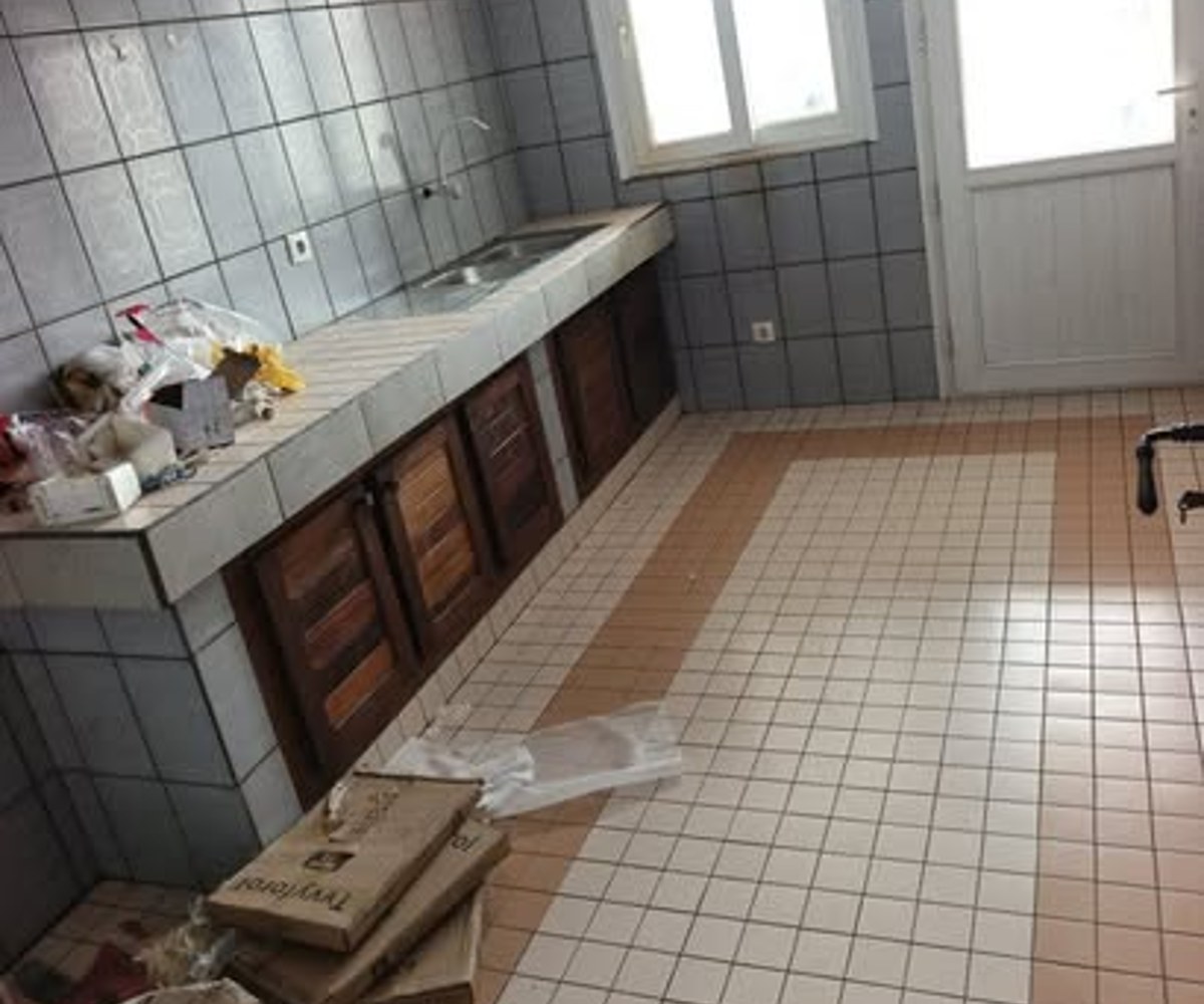 Très grand appartement 2 chambres à Ndogbong