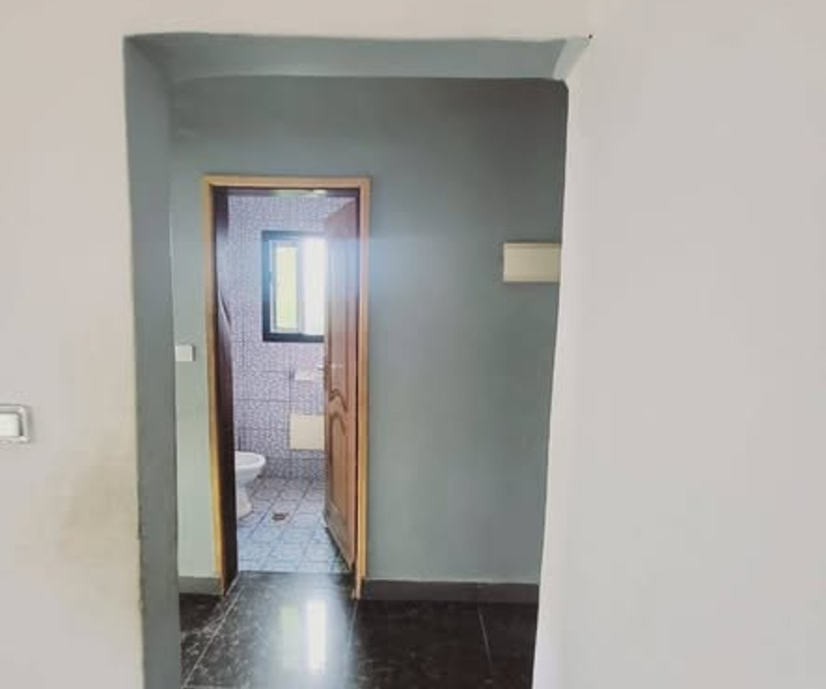 Bel appartement à Kotto Maurivanas