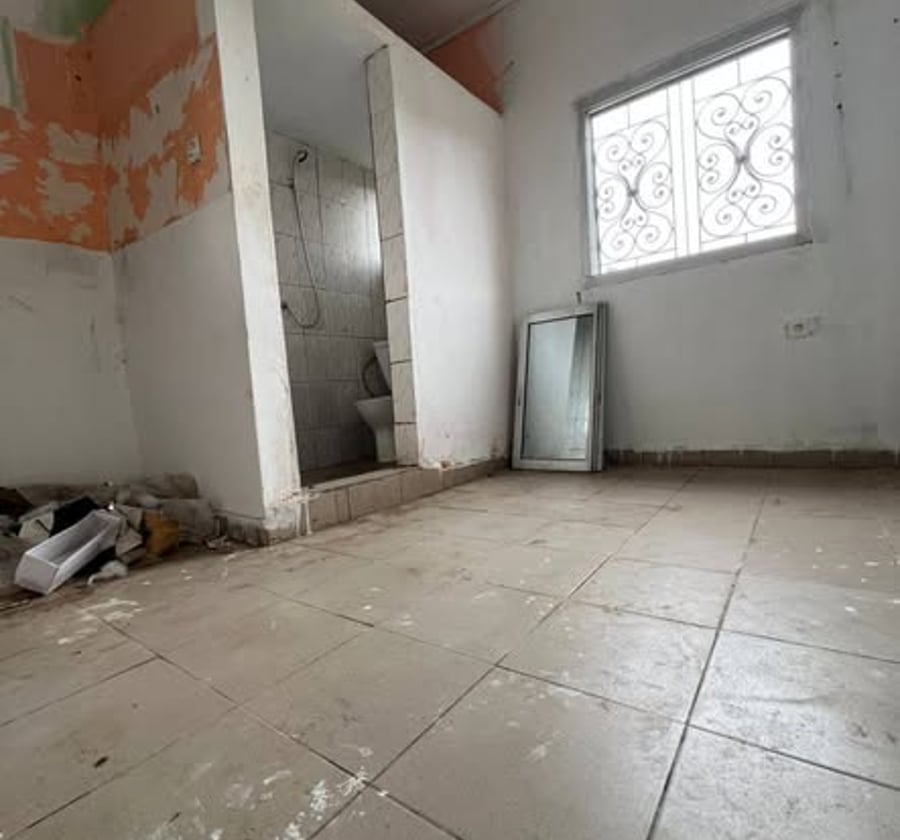 Chambre moderne en location à Ange Raphaël