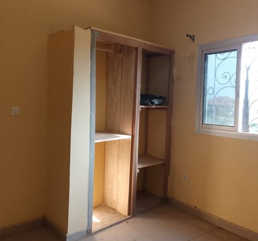Appartement chic à louer à Soa