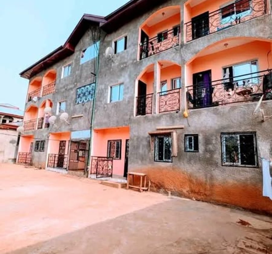 Appartement moderne à Tsinga Village moto – 3 chambres