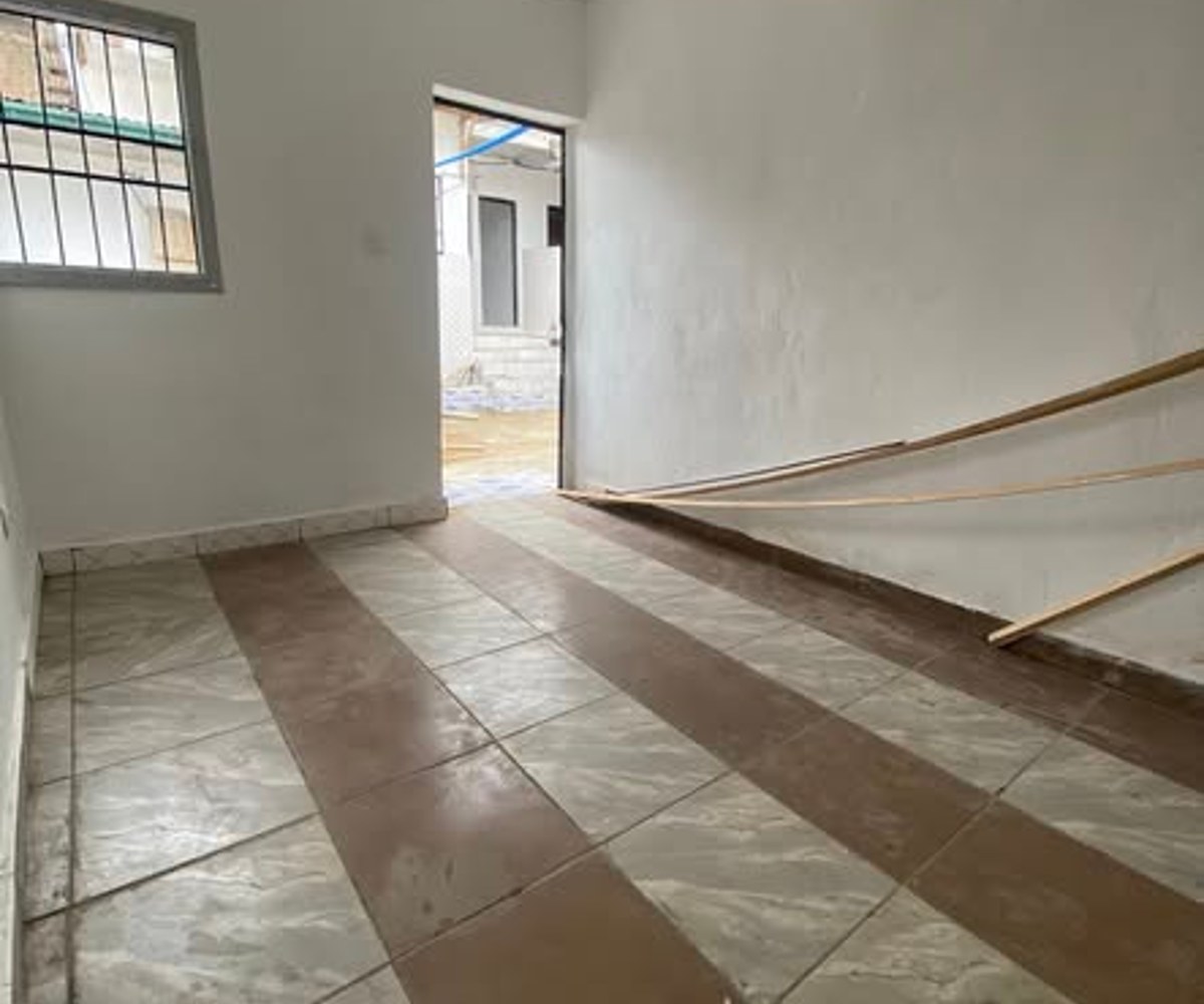 Chambre nouvellement construite à louer - Nyalla, Douala