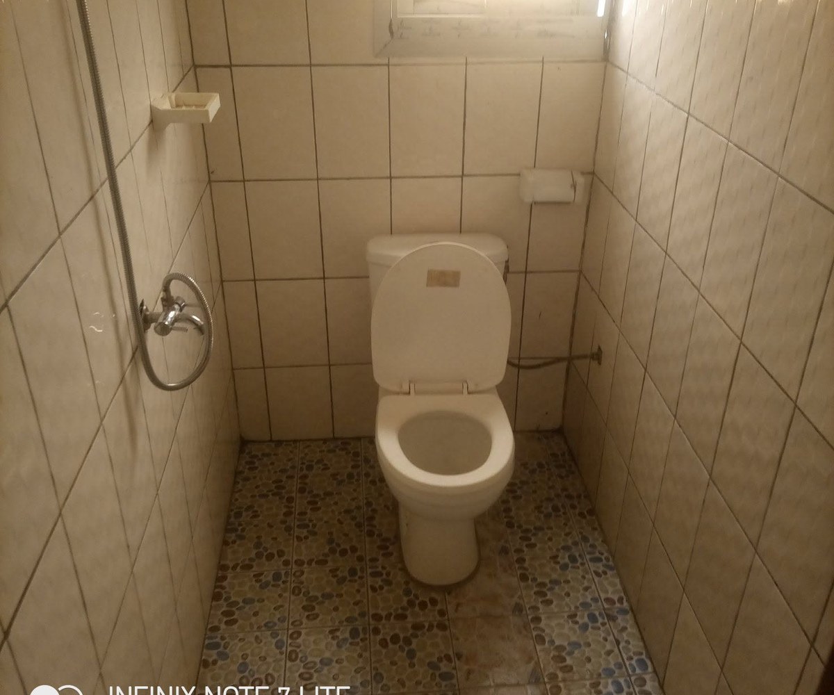 Studio moderne à louer à Odza