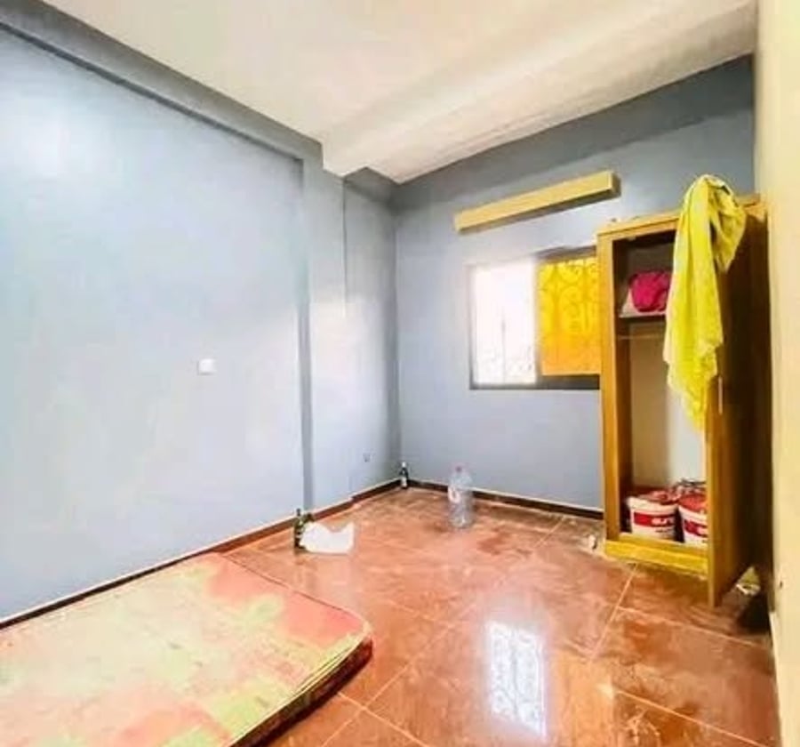 Studio moderne 4 pièces à louer - Cité des Palmiers