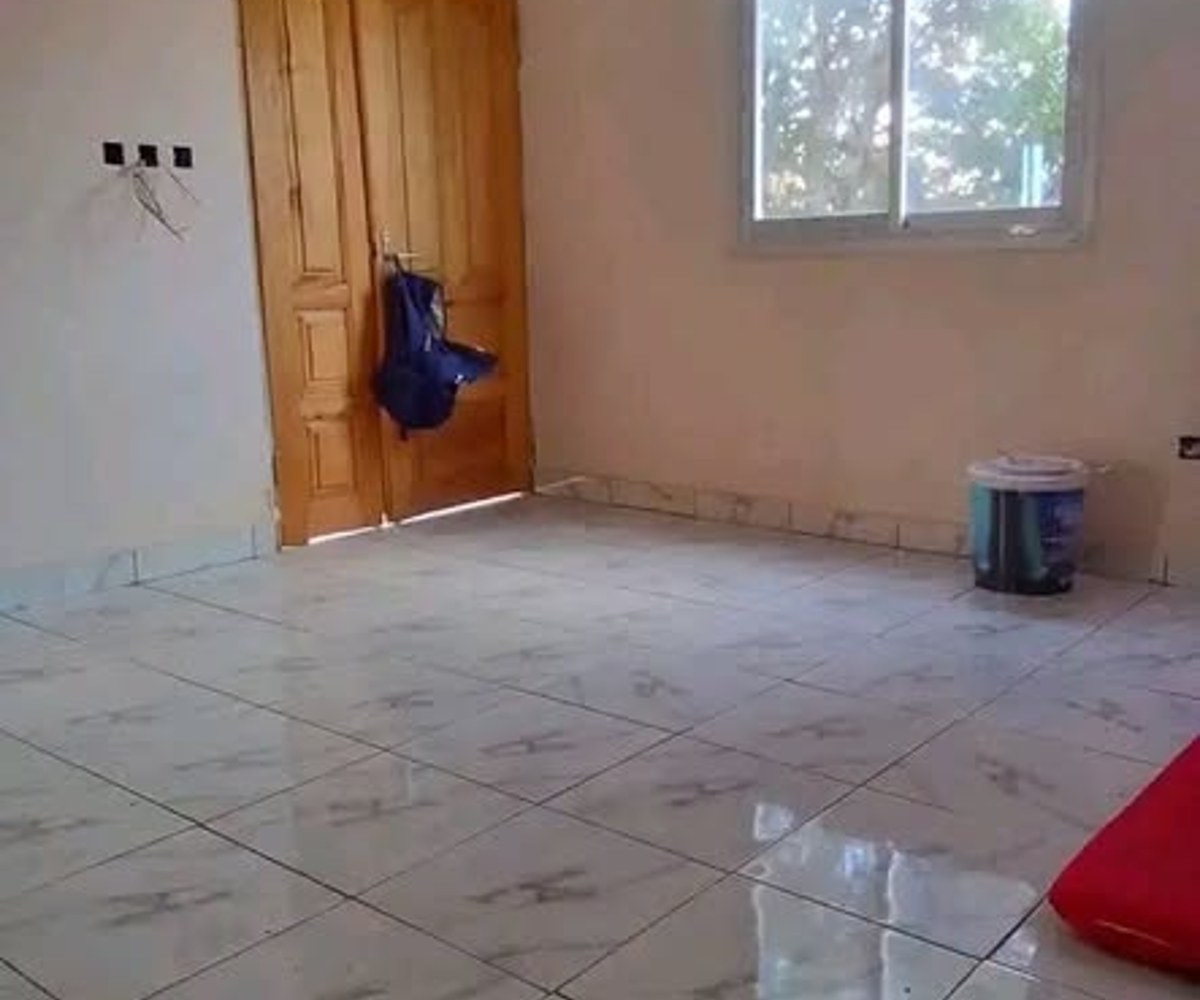 Appartement moderne à louer - Awae Escalier