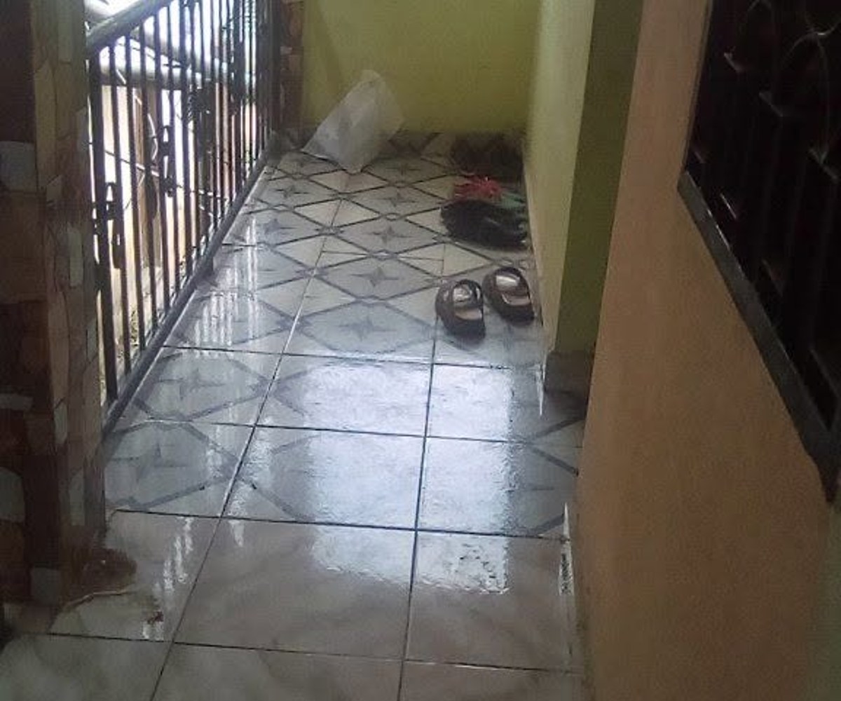 Chambre moderne à Ndogbon, Douala