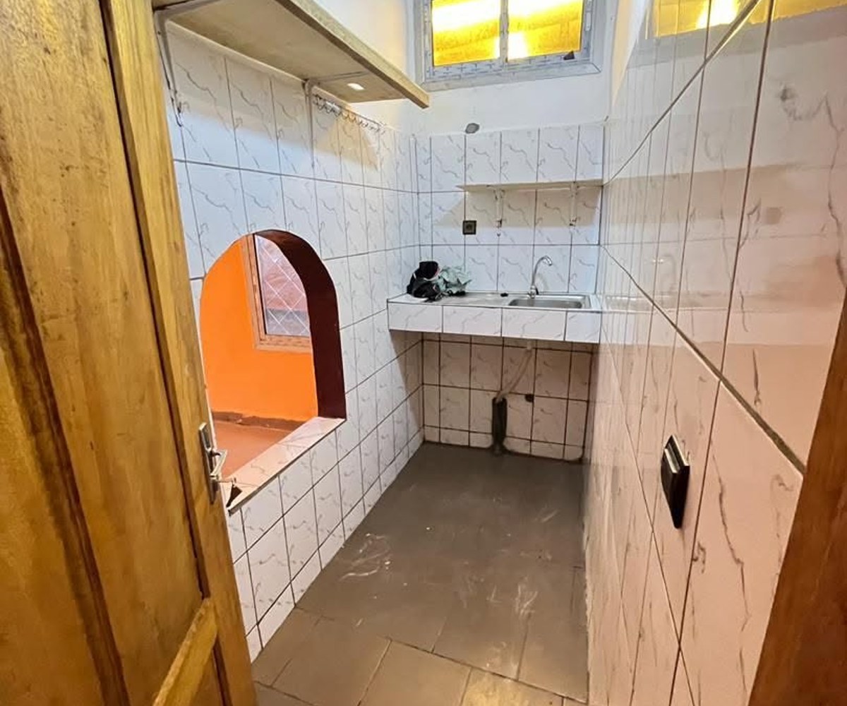 Appartement moderne à louer à Efoulan (Hôpital)