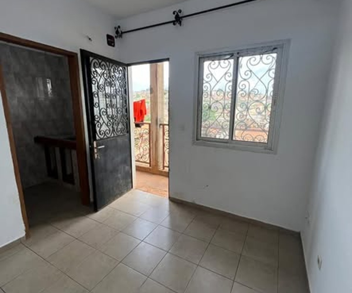 Chambre moderne à TKC