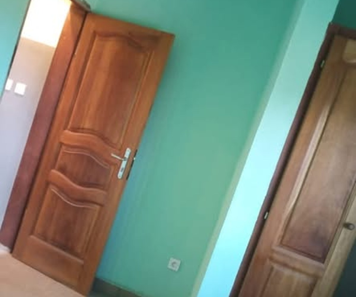Studio Moderne à Mimboman