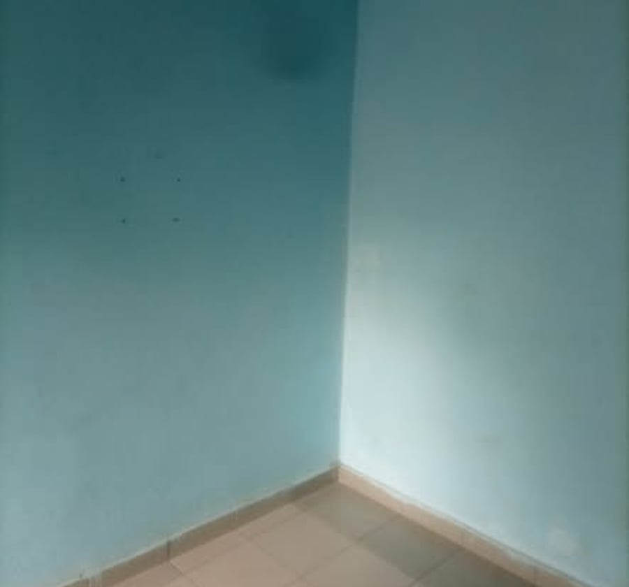 Chambre étudiant à PK 15 - Douala
