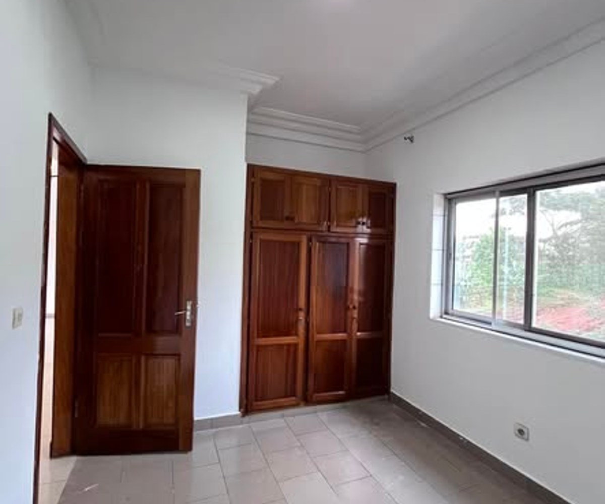Studio moderne à louer à Olembe, Yaoundé
