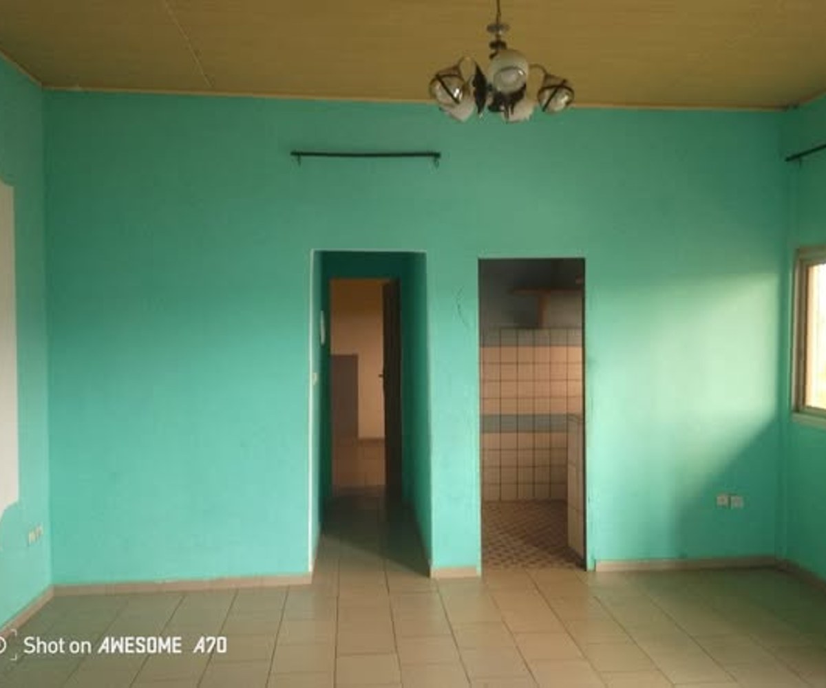 Appartement 2 chambres à Nsam escale
