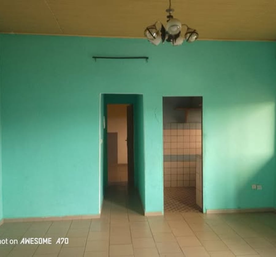 Appartement 2 chambres à Nsam escale