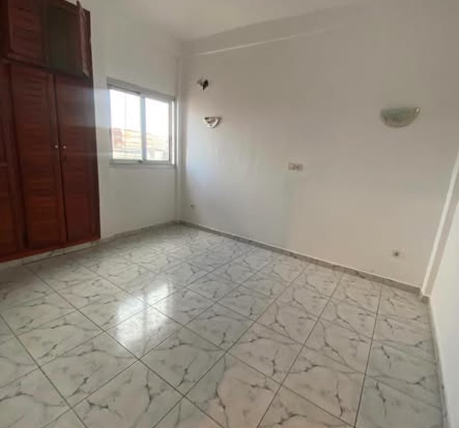 Appartement 2 chambres à louer – Akwa, Douala