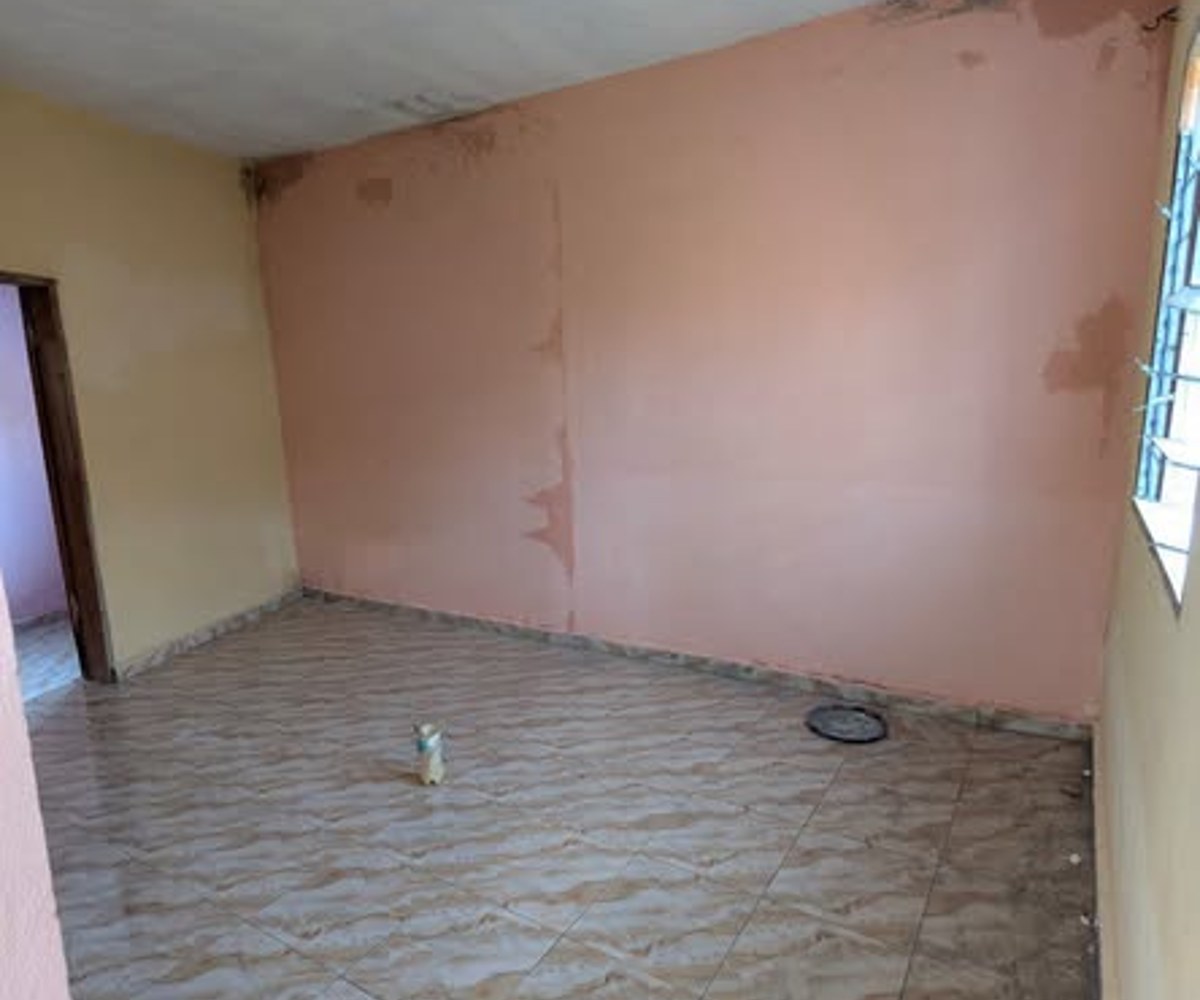 Studio moderne individuel à louer à Étoudi