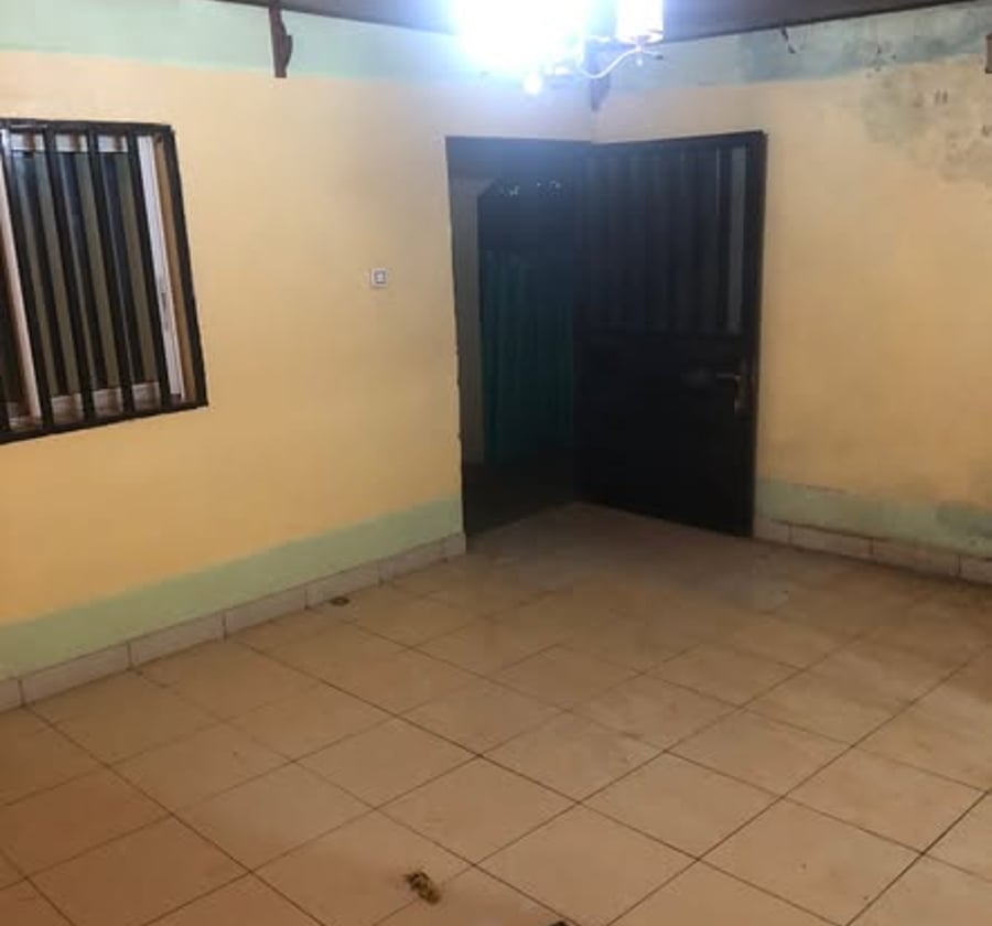 Studio bon standing – Nsimeyong, Yaoundé