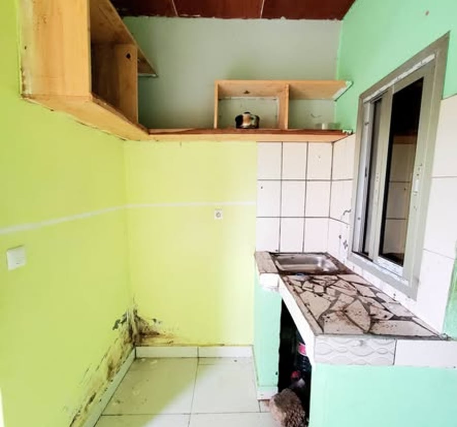Chambre moderne à louer - Efoulan, Yaoundé