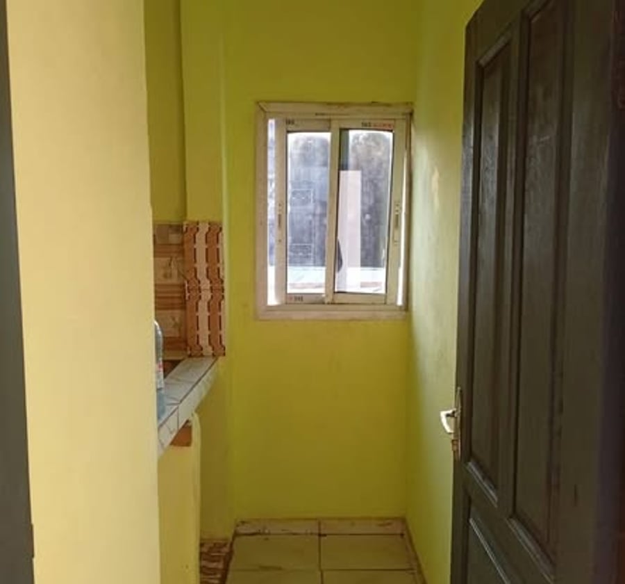 Studio moderne à louer – Logpom Camara-Laye