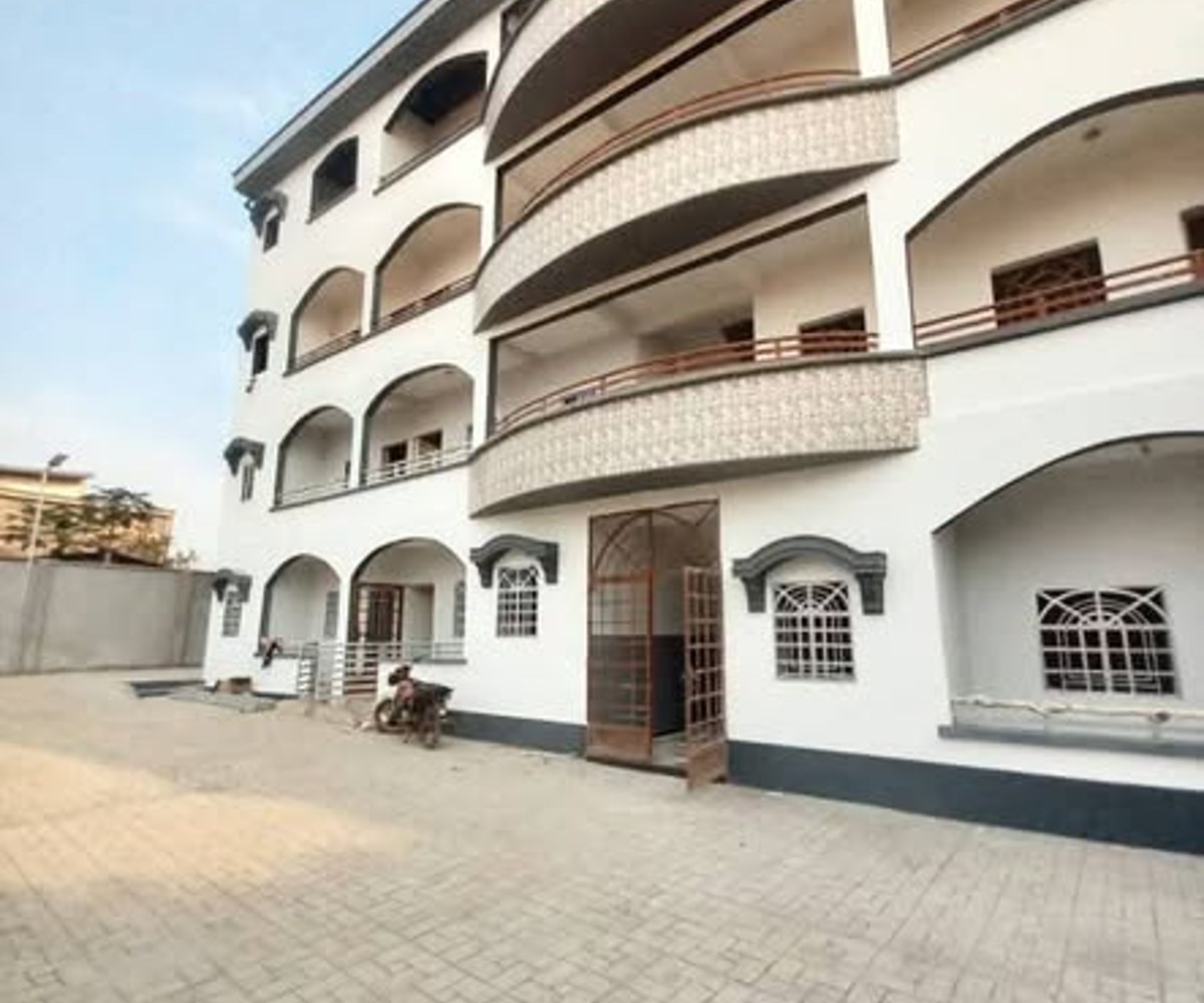 Meublé à Odza, Yaoundé – à partir de 15 000 FCFA/nuit