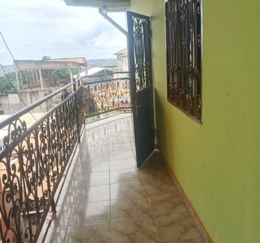 Studio moderne à louer à Simbock, Yaoundé