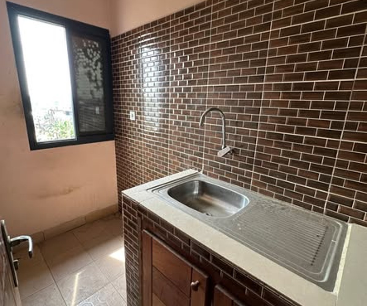 Studio moderne à Lendi, Douala