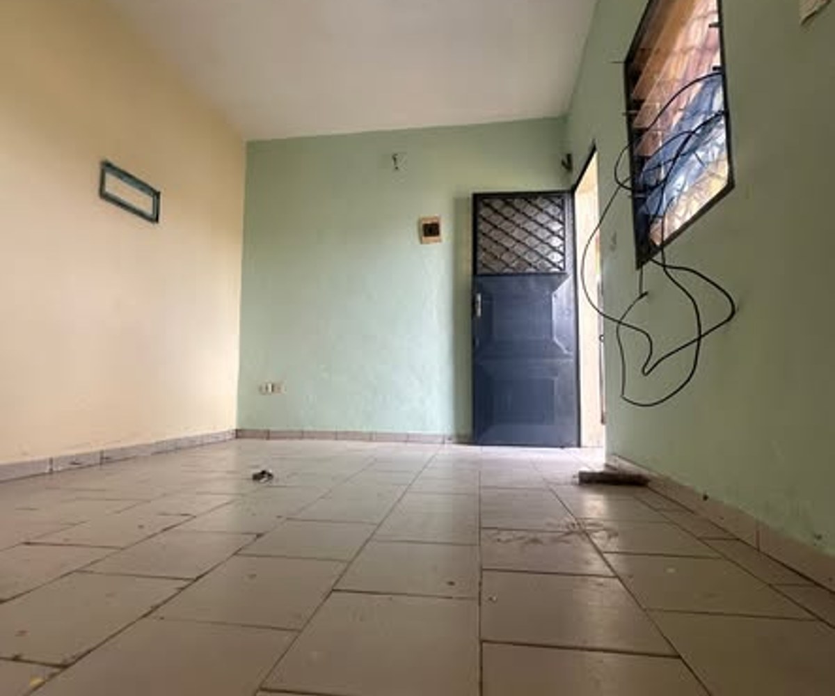 Studio moderne 4 pièces à PK 14 Douala