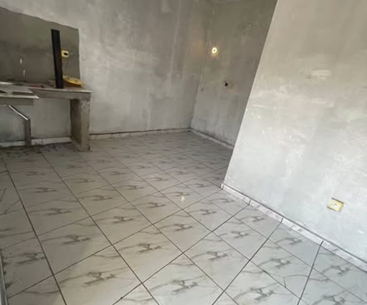 Vaste chambre meublée à PK13