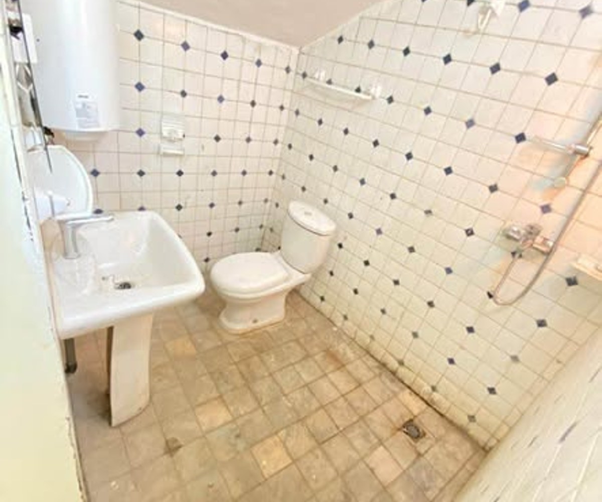 Chambre moderne à louer derrière Carrefour MEEC
