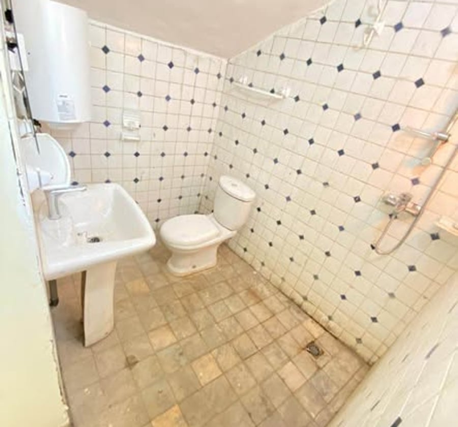 Chambre moderne à louer derrière Carrefour MEEC