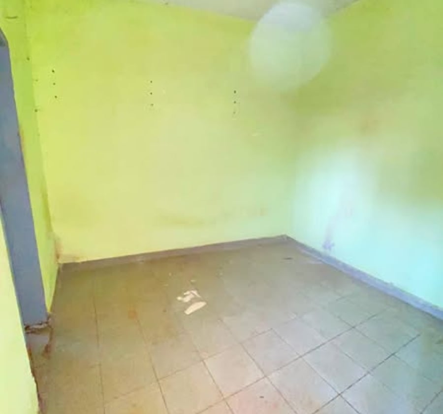 Studio à louer à Odza Dispensaire