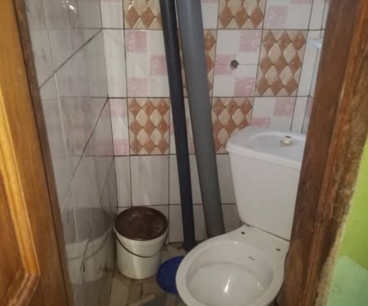 Grande chambre moderne à louer à Tam Tam