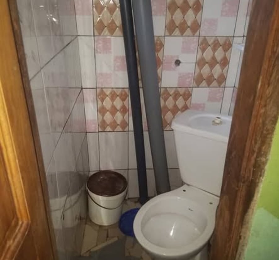 Grande chambre moderne à louer à Tam Tam