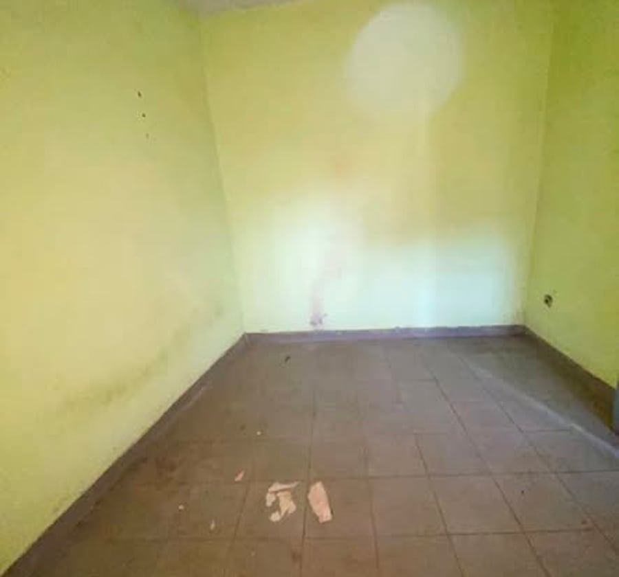Studio moderne à louer à Odza Brigade