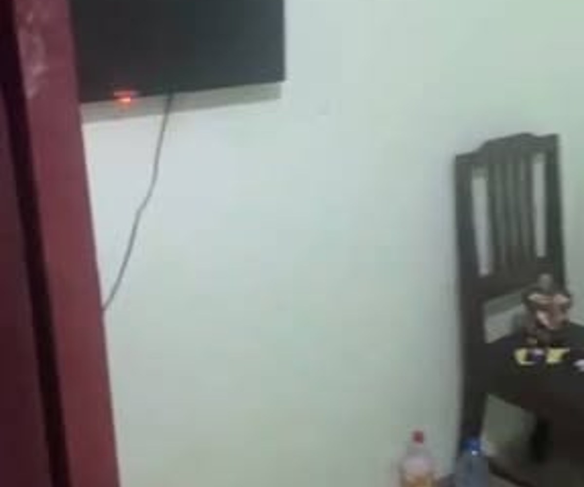 Grande chambre à louer à PK8, Douala