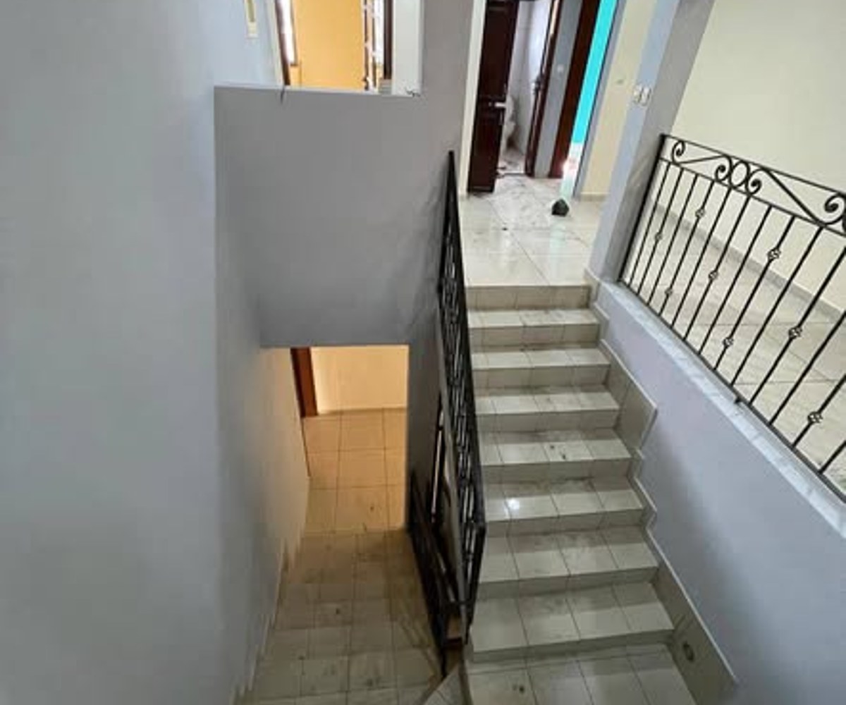 Grand duplex à louer - Logpom, Douala