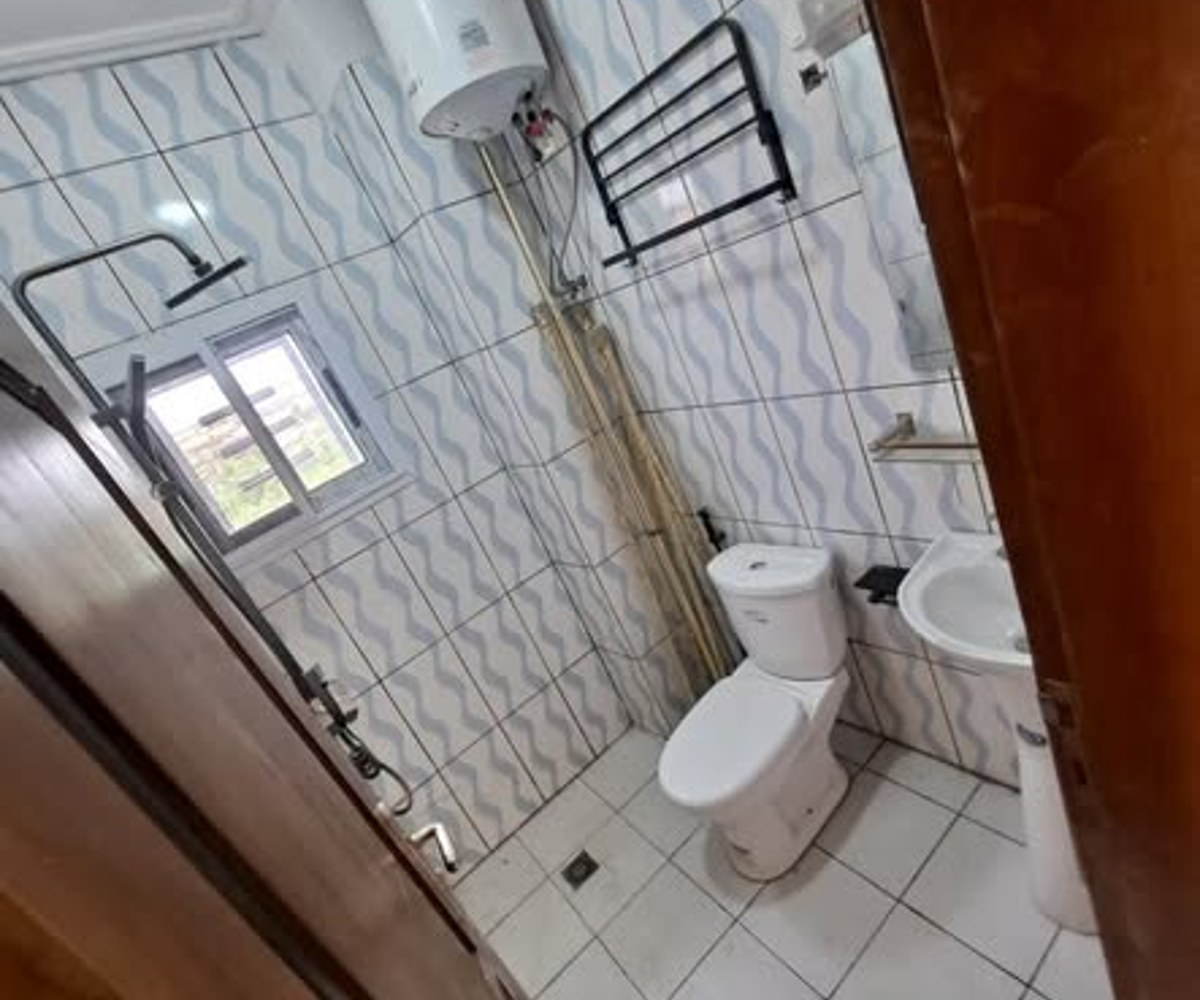 Studio moderne en location à Tsinga Village, Carrefour