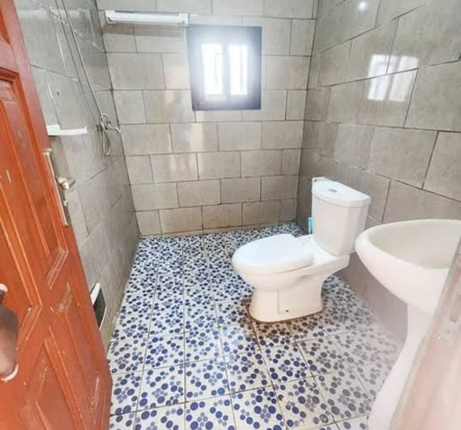 Chambres modernes à Nkolfoulou