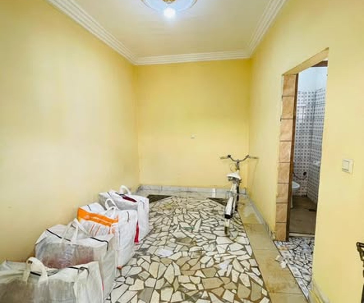 Chambre moderne à Biyem-Assi