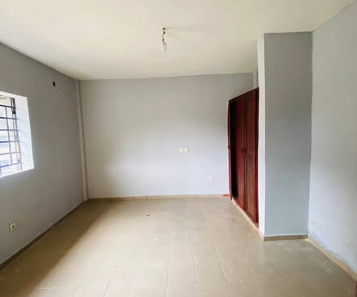 Chambre moderne à louer à Bépanda Cité