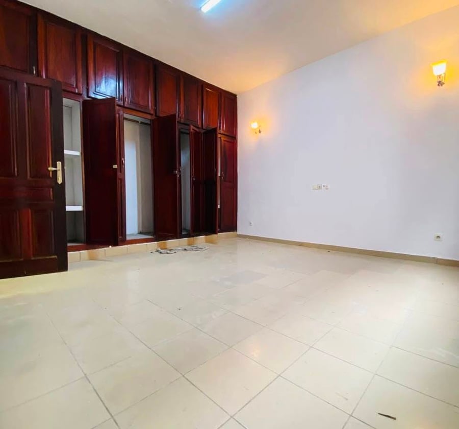 Appartement haut standing 3 chambres à louer - Makepe