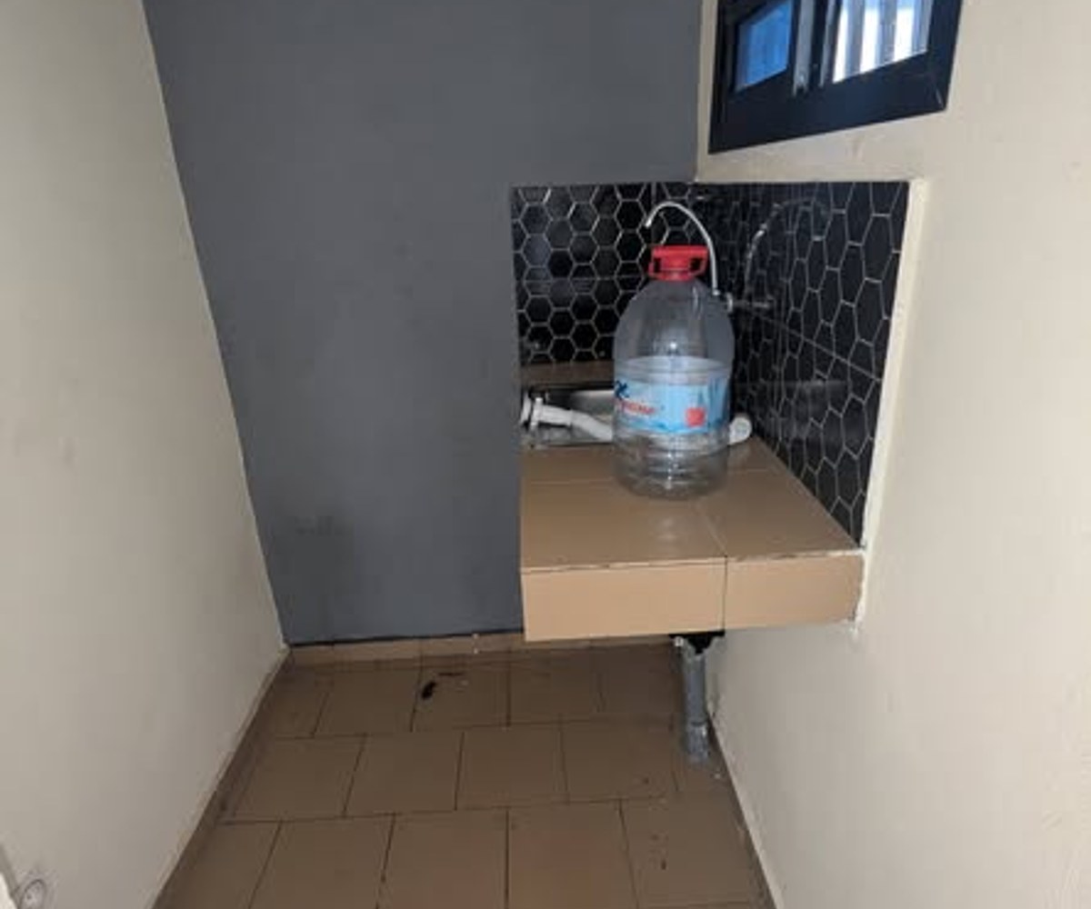 Chambre moderne - Nkolnda