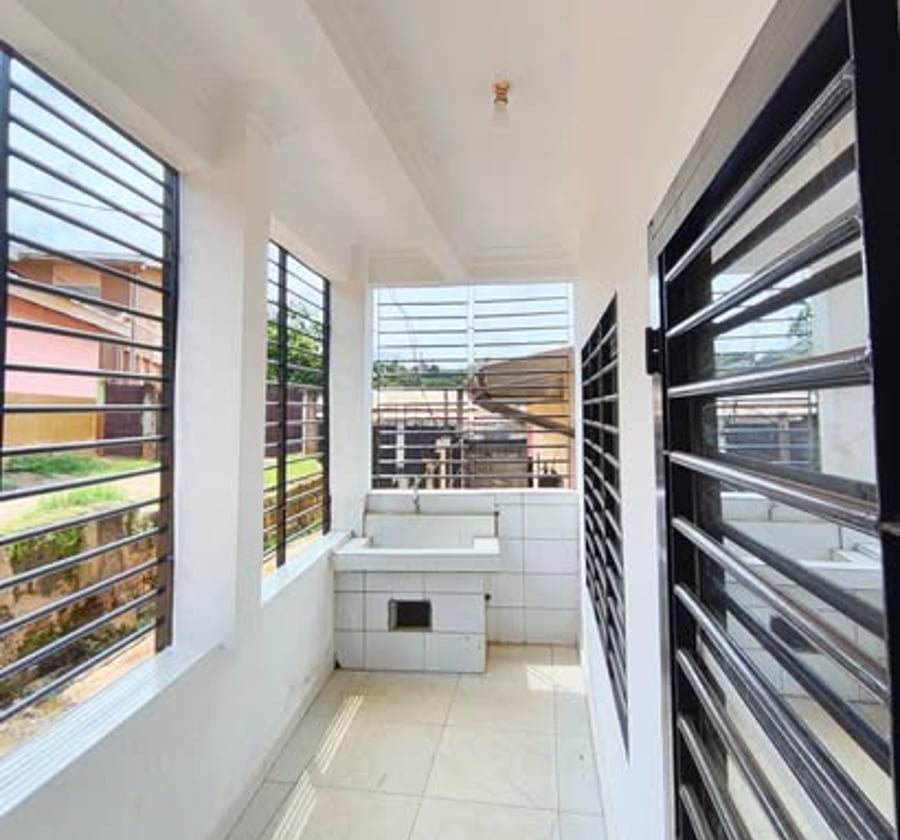 Appartement moderne staffé à Obobogo – 2 chambres