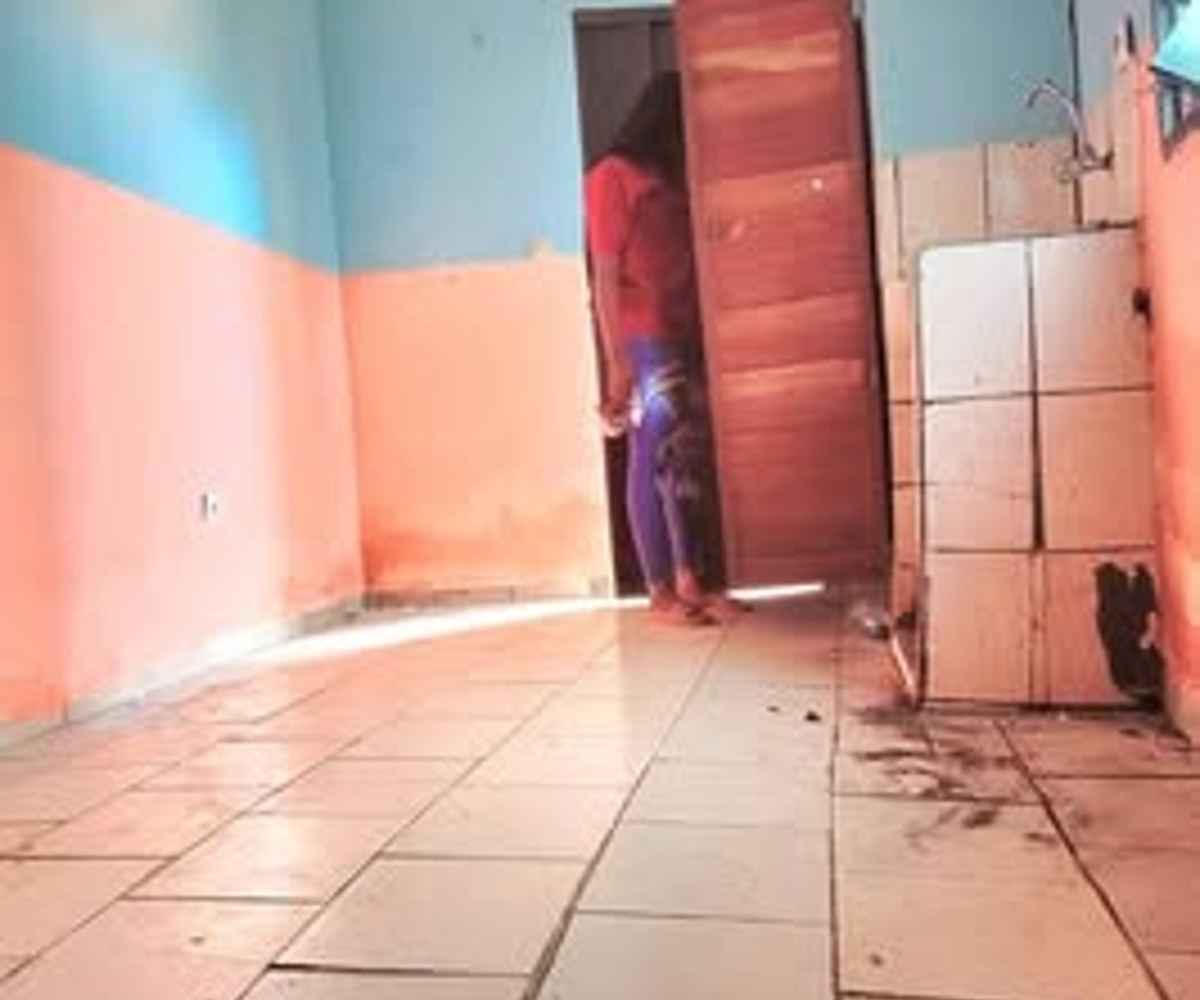 Chambre moderne à louer à Etoug-ebe