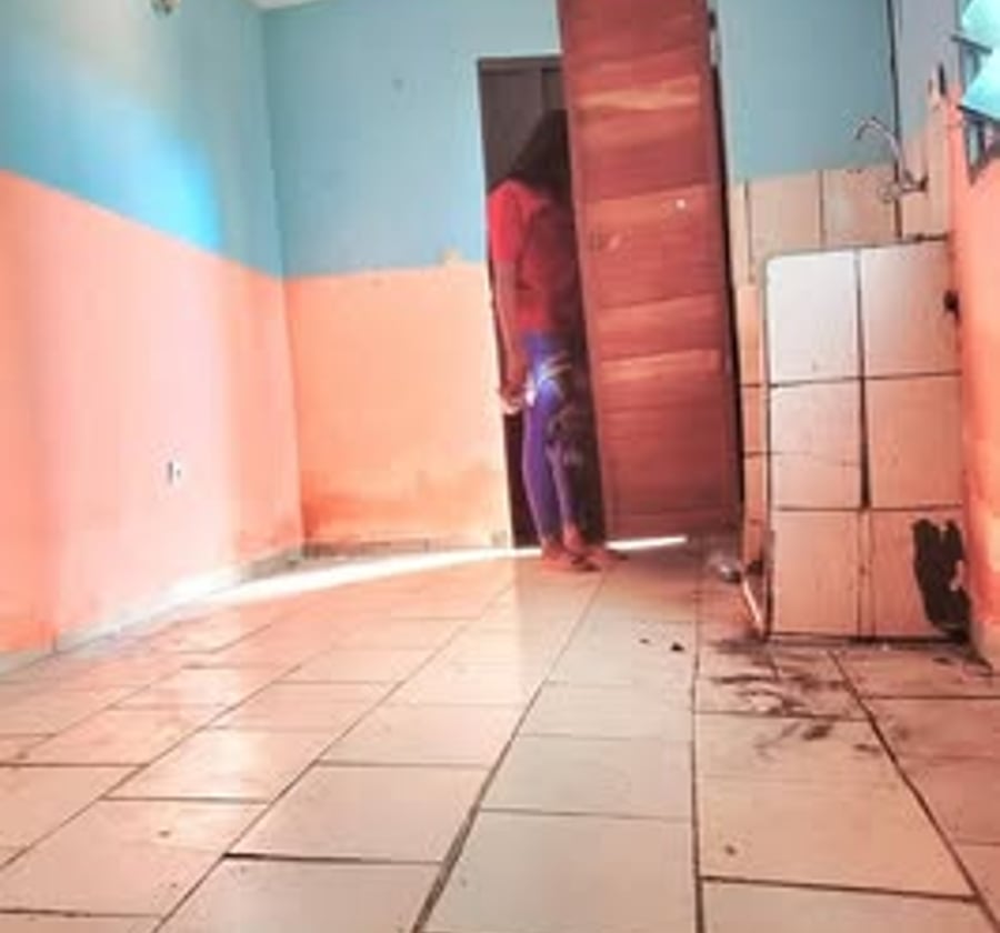 Chambre moderne à louer à Etoug-ebe