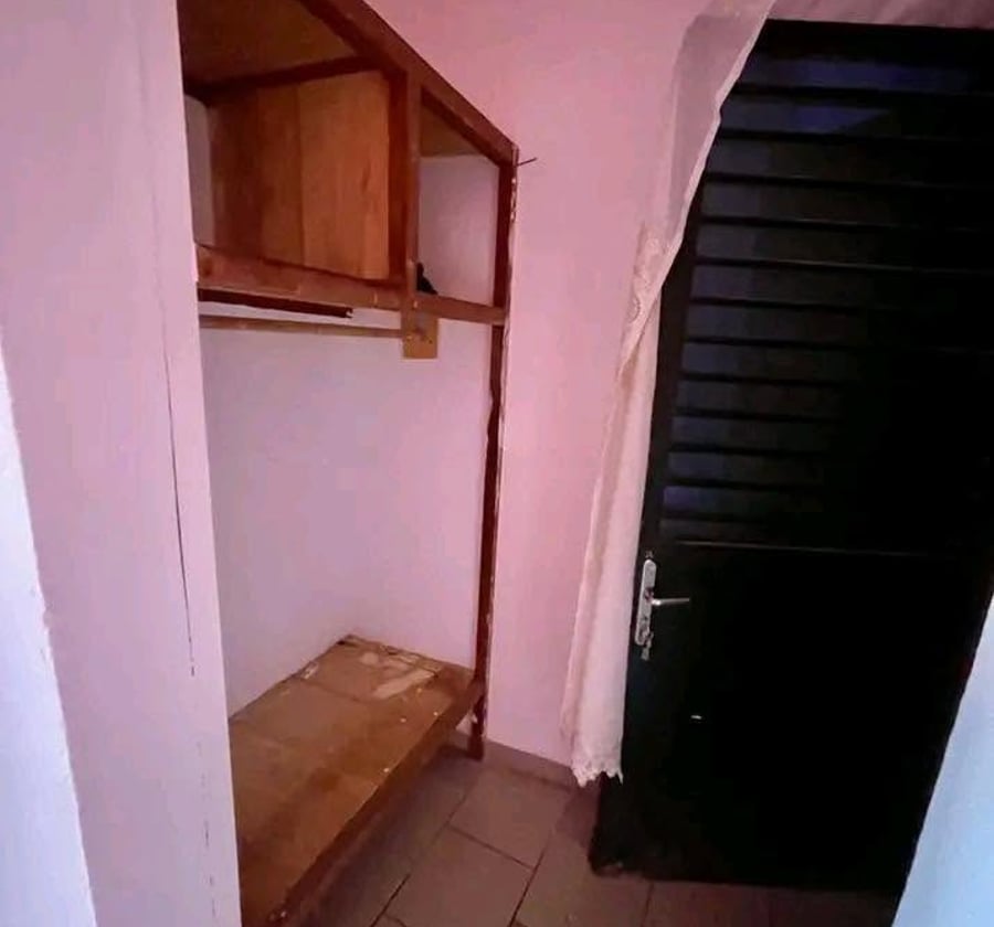 Vaste chambre moderne à louer - Obobogo
