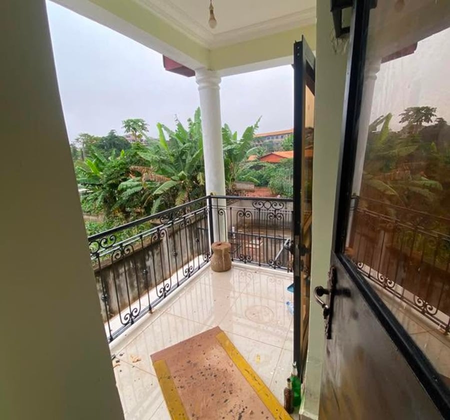 Appartement moderne à Odza Borne 10